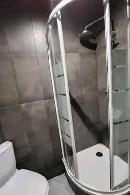 Salle de bains dans l'établissement Appartement 2 pieces agréable lumineux et calme