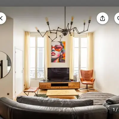 Chic Stay near Louvre & Eiffel Tour
