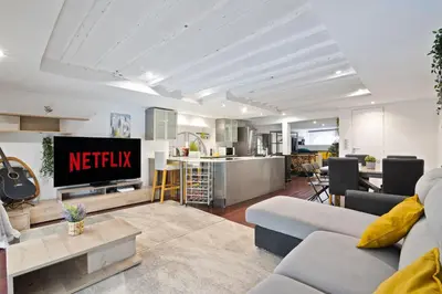 Cuisine ou kitchenette dans l'établissement Superb Apartment Quartier Bonne Nouvelle Free Netflix