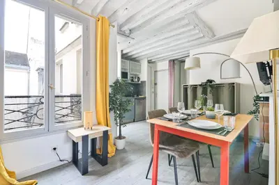 Plan de l'établissement Élégant Studio Appartement Quartier Ile Saint Louis Free Netflix