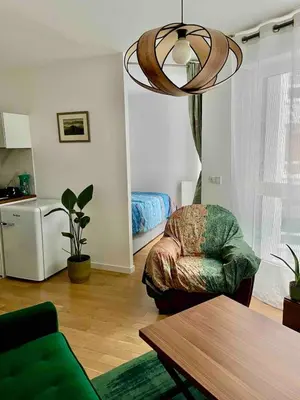 Coin salon dans l'établissement Paris, la plus belle ville du monde!