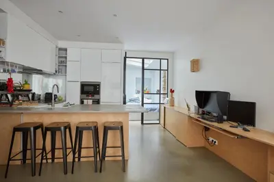 Cuisine ou kitchenette dans l'établissement Chez Julie - République