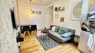Coin salon dans l'établissement Amazing house near to saint lazar and Lafayette!