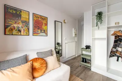 Coin salon dans l'établissement Cozy Studio - Eiffel Tower - Sleeps 2P