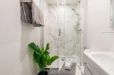 Salle de bains dans l'établissement Cozy Studio - Eiffel Tower - Sleeps 2P