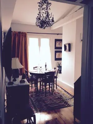 Coin salon dans l'établissement Dupleix 75m2 sur cour arborée