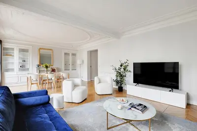 Télévision ou salle de divertissement dans l'établissement Prestige Avenue Kléber