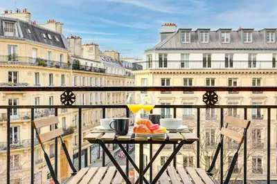 Balcon ou terrasse dans l'établissement Stylish Luxury Suite - Hyper Centre Paris