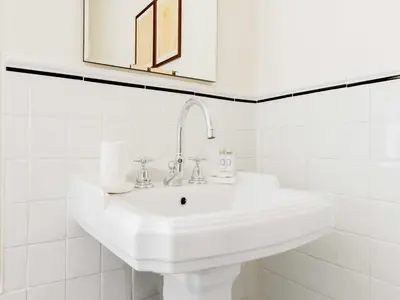 Salle de bains dans l'établissement SUPERB apartment in the heart of the Marais