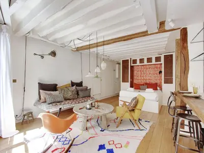 Coin salon dans l'établissement Cosy studio 2 pers ST GERMAIN DES PRES ODEON -