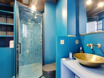 Salle de bains dans l'établissement Cosy studio 2 pers ST GERMAIN DES PRES ODEON -
