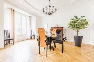 Coin salon dans l'établissement Exceptional apartment near the Eiffel Tower 3 BDR 5 P