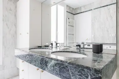 Plan de l'établissement Exceptional apartment near the Eiffel Tower 3 BDR 5 P