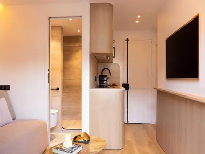 Cuisine ou kitchenette dans l'établissement Refined studio with balcony - 2P - Saint Lazare