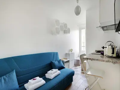 Cuisine ou kitchenette dans l'établissement Cosy Studio 2P - Quais de Seine Eiffel Tower
