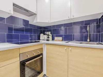 Cuisine ou kitchenette dans l'établissement Appart proche Quai de Seine - 2BDR 3P 16ème Arr