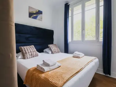 Un ou plusieurs lits dans un hébergement de l'établissement Charming apartment -1BR-2P- Boulogne-Billancourt