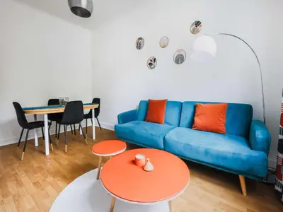 Coin salon dans l'établissement Charming apartment -1BR-2P- Boulogne-Billancourt