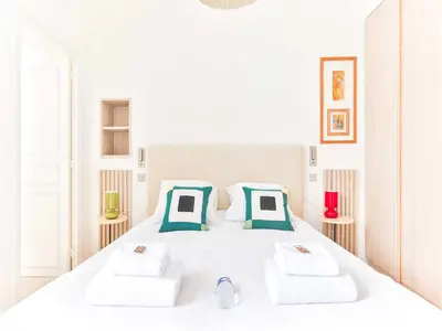 Un ou plusieurs lits dans un hébergement de l'établissement Splendid apt-Saint-Germain-des-Prés-Mobility lease