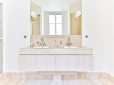 Salle de bains dans l'établissement Splendid apt-Saint-Germain-des-Prés-Mobility lease