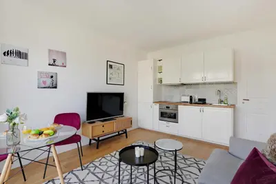 Cuisine ou kitchenette dans l'établissement 1BDR quiet with Terrace - Pont de Neuilly - BAIL MOBILITE