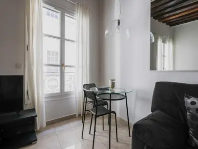 Coin salon dans l'établissement Comfortable studio for 2P - Quartier Latin