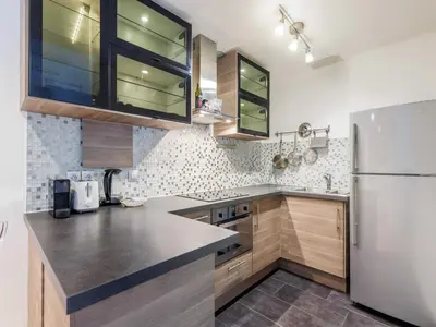 Cuisine ou kitchenette dans l'établissement Superb apartment - 2 BDR 4 P - Pont de Grenelle