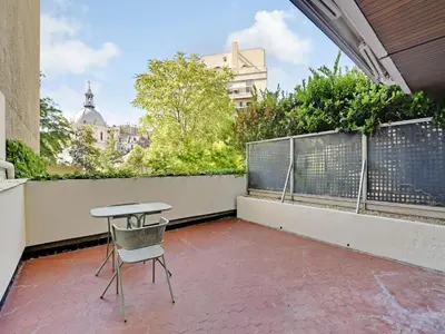 Balcon ou terrasse dans l'établissement Beautiful apartment La Muette Passy Terrace - MOBILITY LEASE