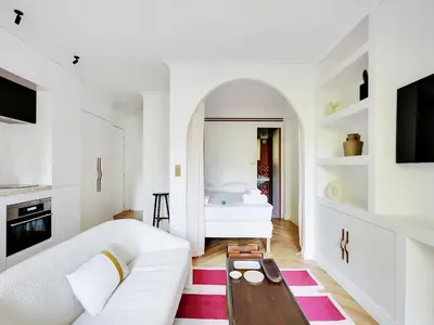 Un ou plusieurs lits dans un hébergement de l'établissement Beautiful apartment La Muette Passy Terrace - MOBILITY LEASE