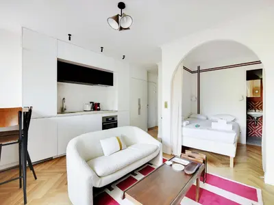 Cuisine ou kitchenette dans l'établissement Beautiful apartment La Muette Passy Terrace - MOBILITY LEASE
