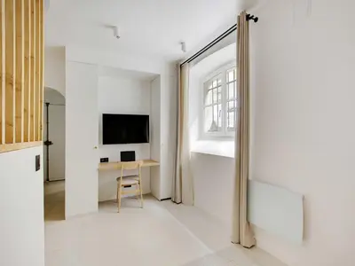 Télévision ou salle de divertissement dans l'établissement Lovely studio 2P - PASSY - Mobility Lease
