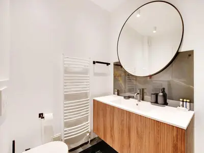 Salle de bains dans l'établissement Elegant apartment AC 1BR-4P- Ternes