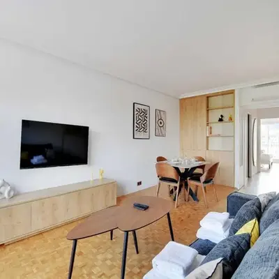 Elegant apartment AC 1BR-4P- Ternes