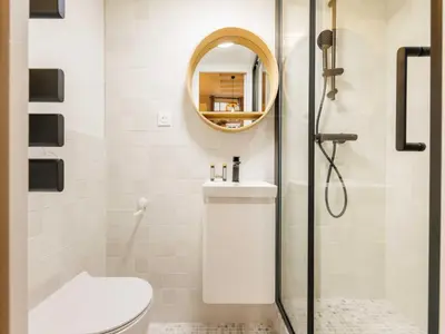 Salle de bains dans l'établissement Cosy studio - Sentier Les Halles - Mobility lease