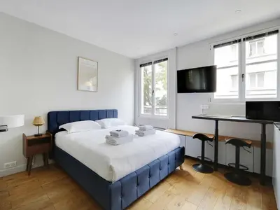 Un ou plusieurs lits dans un hébergement de l'établissement Charming studio - Neuilly-sur-Seine - Mobility lease