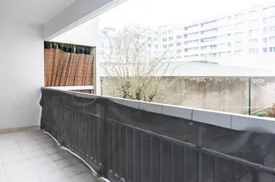 Balcon ou terrasse dans l'établissement T3 apartment in the heart of La Villette
