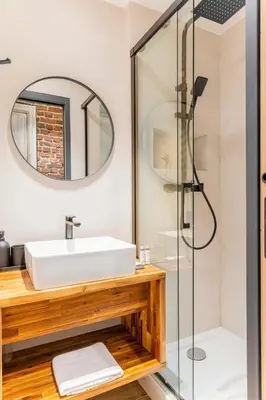 Salle de bains dans l'établissement Magnifique apartment 2BR 6P Gare du Nord
