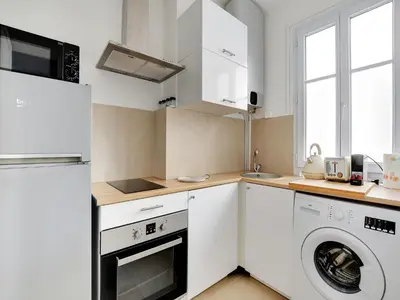 Cuisine ou kitchenette dans l'établissement Very nice appt 1 BDR 2P- VOLTAIRE CHARONNE