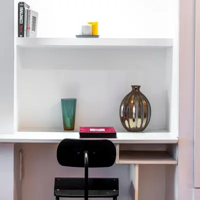 Bibliothèque dans l'appartement