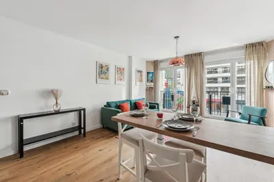 Coin salon dans l'établissement Cours des Lavandières - Joli T2 proche Paris