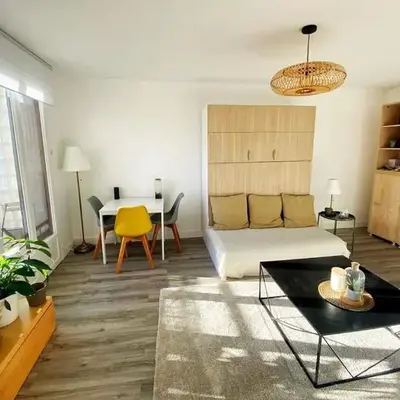 Bright studio near Paris & La Defense