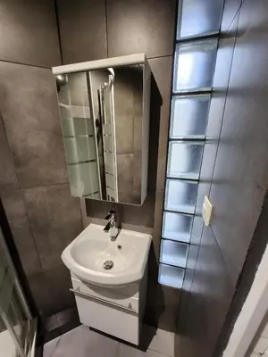 Salle de bains dans l'établissement Agréable et vaste Studio à 350 M de Paris