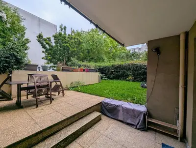 Jardin de l'établissement Chic and spacious apart with parking and garden