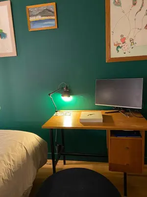 Télévision ou salle de divertissement dans l'établissement Cosy et Arty