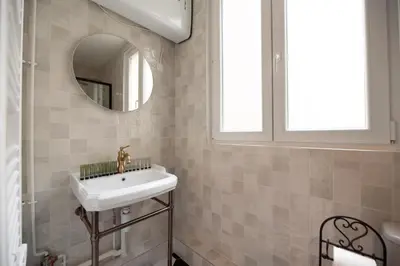 Salle de bains dans l'établissement CIA - Triplex in Paris 17th