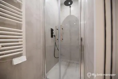 Salle de bains dans l'établissement CIA - Flat on rue La Fayette