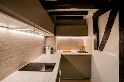 Cuisine ou kitchenette dans l'établissement Studio 2pers # Île St Louis # Bord de Seine