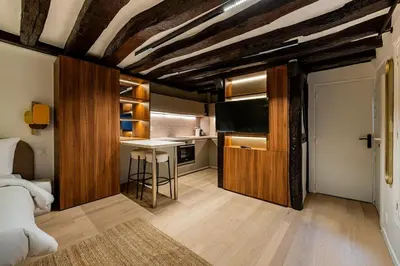 Cuisine ou kitchenette dans l'établissement Studio 2pers # Île St Louis # Bord de Seine