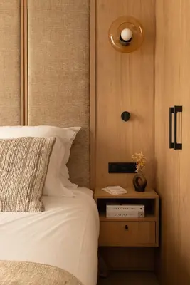 Un ou plusieurs lits dans un hébergement de l'établissement Elegant flat - 3BR-8P- Canal Saint-Martin