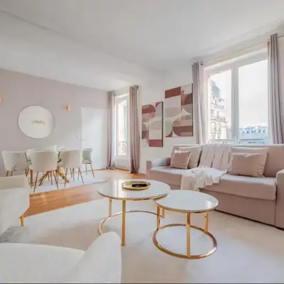 CIA - Champs Élysées Delight